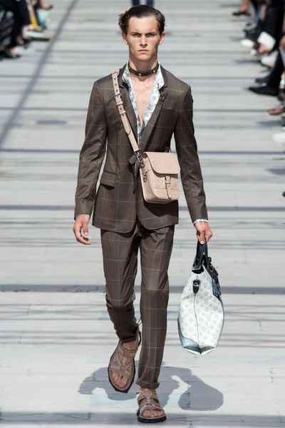 Look 2